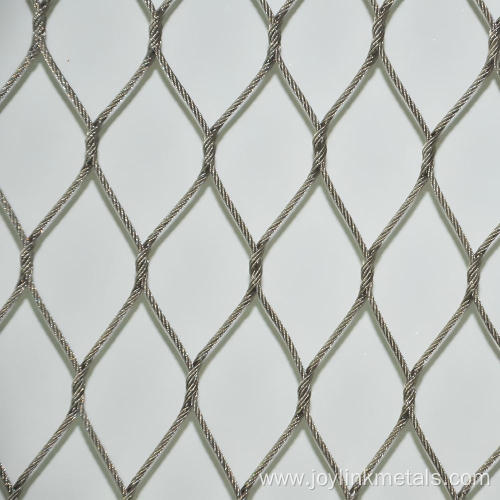 Interwoven stainless cable mesh